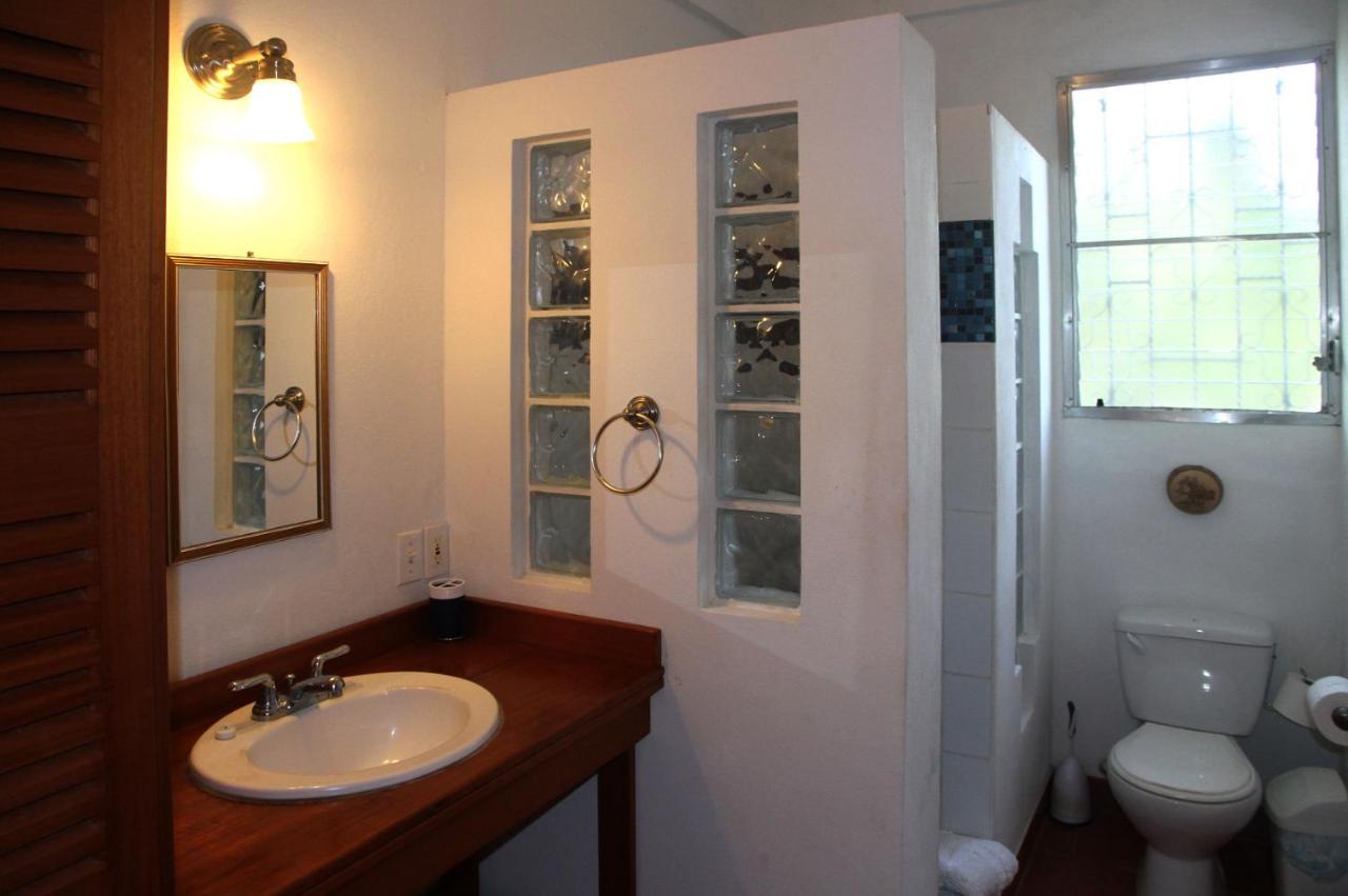 Bluebelize B&B Punta Gorda Buitenkant foto